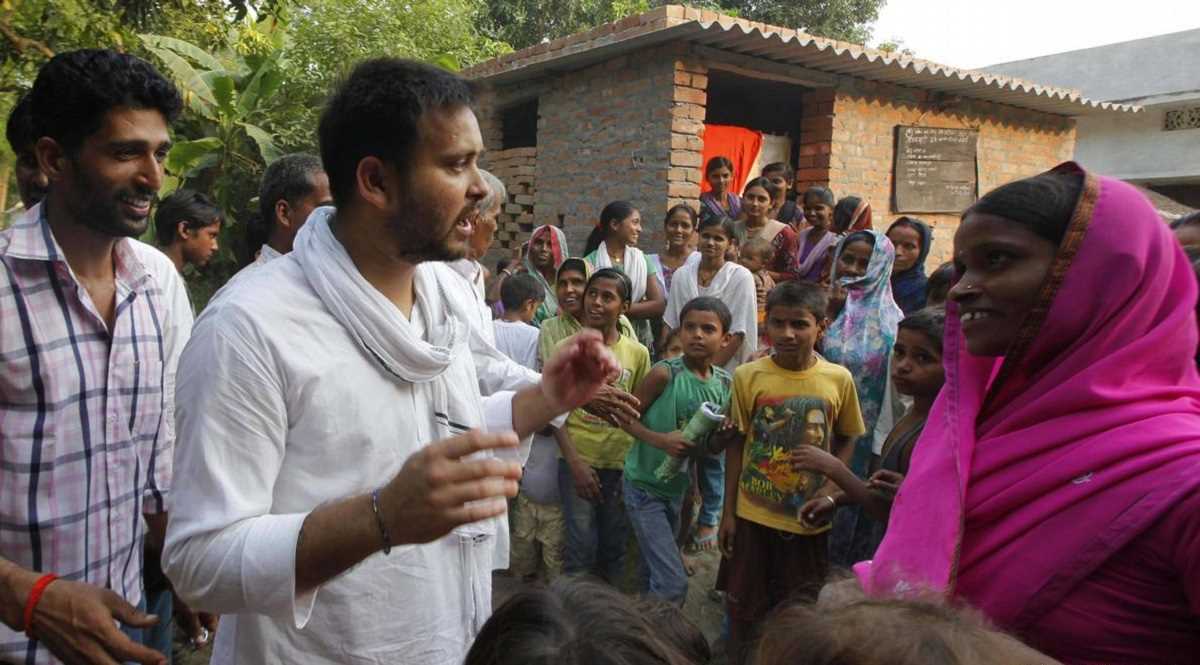 बिहार में फ्लोर टेस्ट के पहले आरजेडी नेताओं के ठिकानों पर छापों के क्या हैं मायने बिहार में फ्लोर टेस्ट के पहले आरजेडी नेताओं के ठिकानों पर छापों के क्या हैं मायने